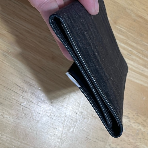 FENDI VINTAGE BI-FOLD WALLET - Picture 5 of 10